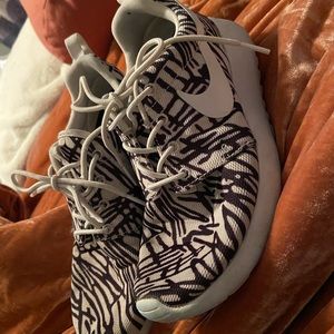 Well-loved but lots of life left Nike Tennis Shoes